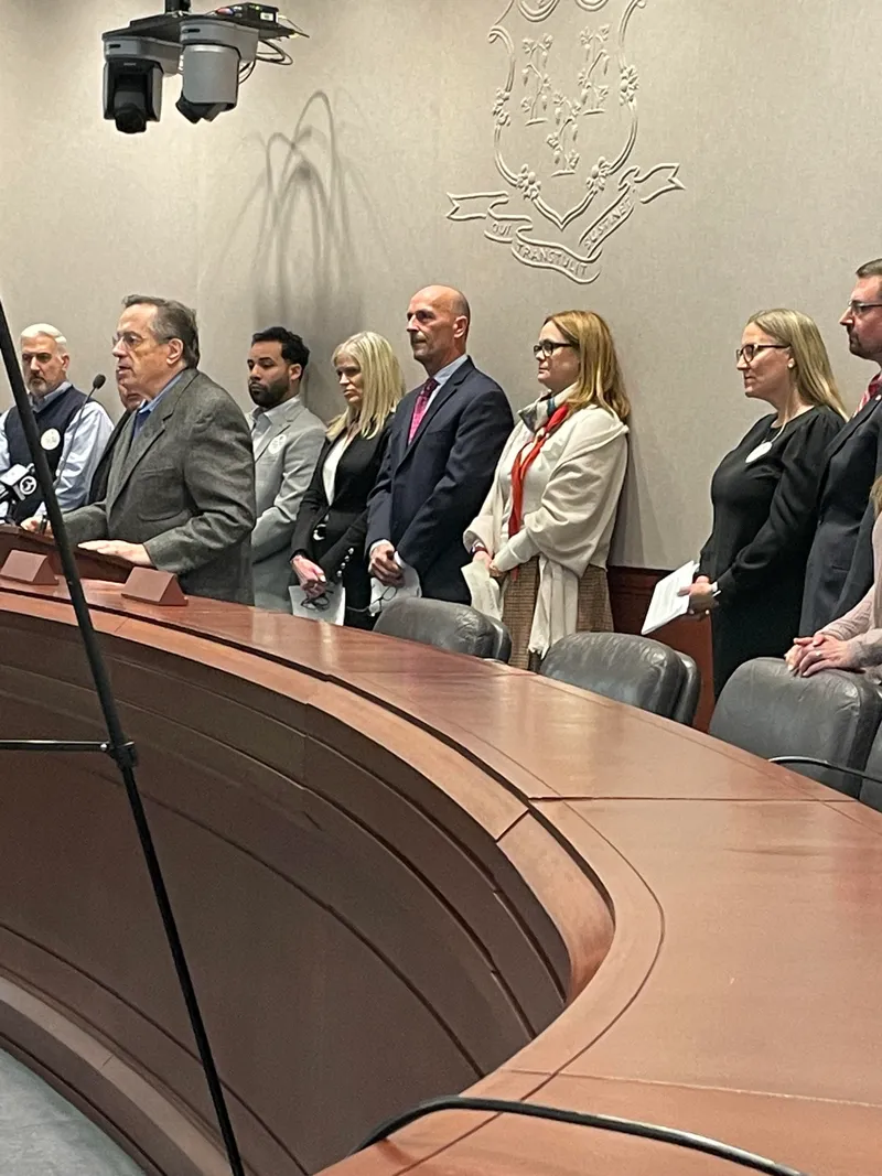 Lobby says support grows for selling wine in CT grocery stores - CT